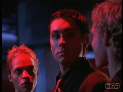 Bugs Season 4 Episode 10 - The Enemy Within