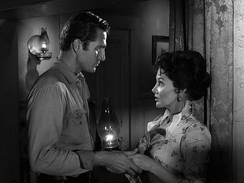 Rawhide Season 2 Episode 9 - Incident of the Stalking Death