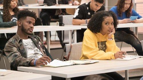 grown-ish Season 1 Episode 1 - Late Registration