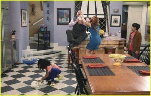 undefined Season 2 Episode 18 - Somebunny's in Trouble