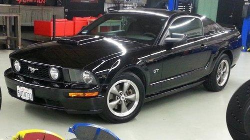 Hot Rod Garage Season 2 Episode 2 - Ford Racing Cold Air Test for 2005-2009 Mustang GTs