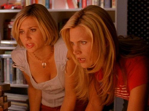 She Spies Season 1 Episode 5 - Fondles