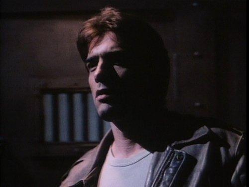 Wiseguy Season 1 Episode 1 - Wiseguy (1)