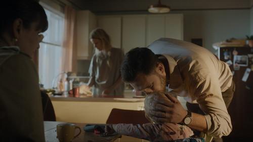 As Long As We Live Season 1 Episode 1 - Enniskossar og rassskellingar