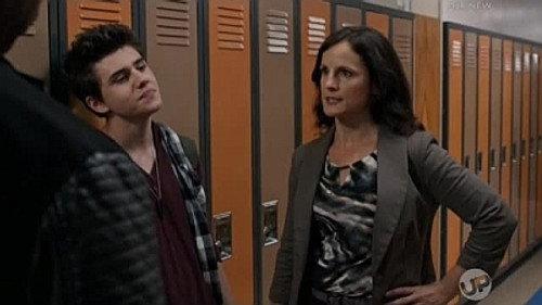 Ties That Bind Season 1 Episode 6 - Controlled Substance