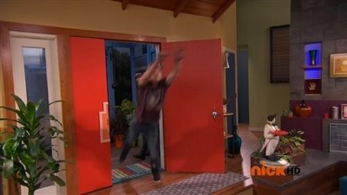 The Thundermans Season 3 Episode 1 - Phoebe vs. Max: The Sequel