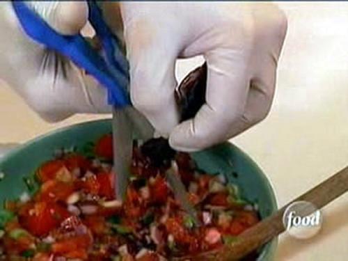 Good Eats Season 4 Episode 13 - Chile's Angels