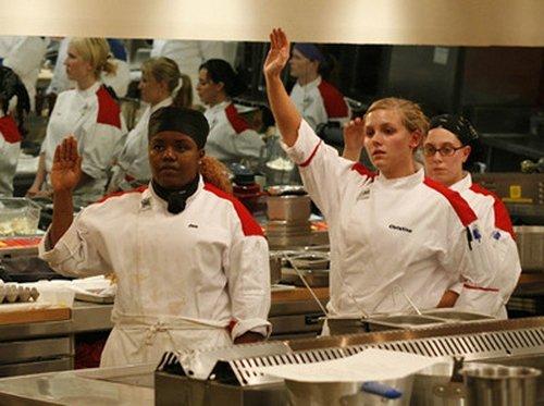 Hell's Kitchen Season 4 Episode 1 - 15 Chefs Compete