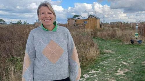 Four in a Bed Season 26 Episode 17 - Mad Hatters Campsite