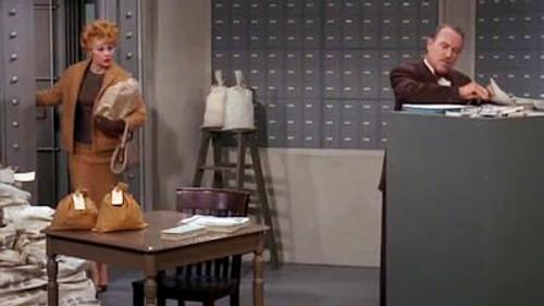 The Lucy Show Season 2 Episode 4 - Lucy Gets Locked in the Vault