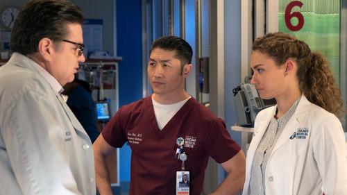Chicago Med Season 2 Episode 18 - Lesson Learned