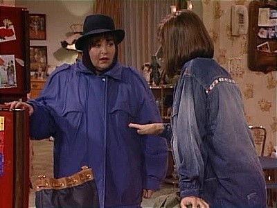 Roseanne Season 2 Episode 15 - An Officer and a Gentleman