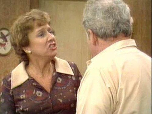 All in the Family Season 5 Episode 3 - The Bunkers and Inflation (3) (aka Edith the Job Hunter)
