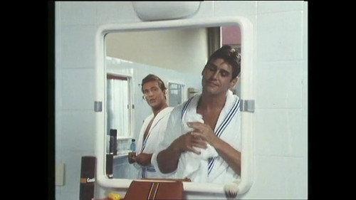 College Season 1 Episode 5 - Episode 5