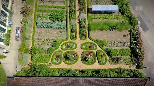 Hinter den Hecken Season 1 Episode 6 - A farmer's garden