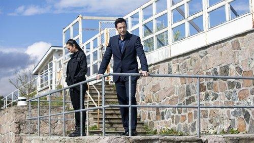 undefined Season 3 Episode 13 - Tuxhorn