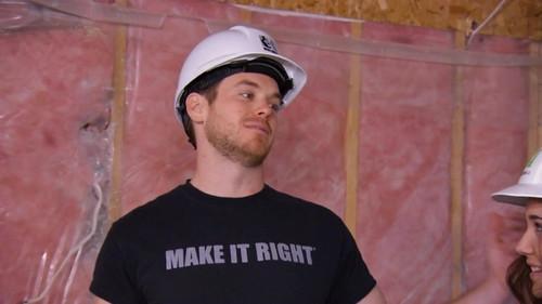 Holmes and Holmes Season 2 Episode 8 - Game Changer