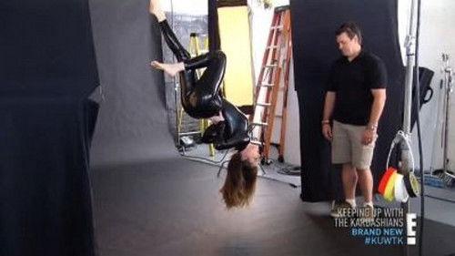 Keeping Up with the Kardashians Season 8 Episode 11 - Life's a Beach (House)