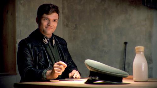 CollegeHumor Shorts Season 1 Episode 24 - Grammar Nazis