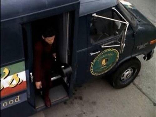 Nash Bridges Season 3 Episode 3 - Shake, Rattle and Roll