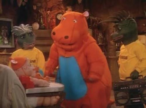 Dinosaurs Season 4 Episode 8 - Georgie Must Die