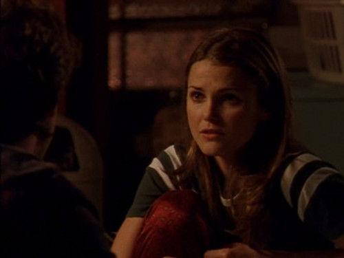 Felicity Season 4 Episode 13 - Kiss and Tell