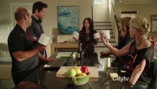 Cougar Town Season 3 Episode 1 - Ain't Love Strange