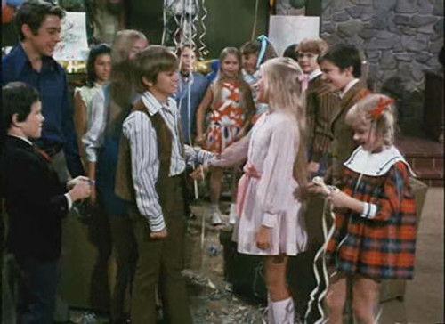 undefined Season 2 Episode 9 - The Not-So-Ugly Duckling