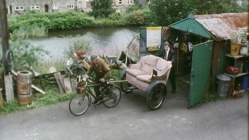 Last of the Summer Wine Season 19 Episode 9 - From Audrey Nash To The Widow Dilhooley