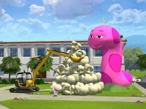 The Backyardigans Season 4 Episode 12 - Attack of the Fifty-Foot Worman
