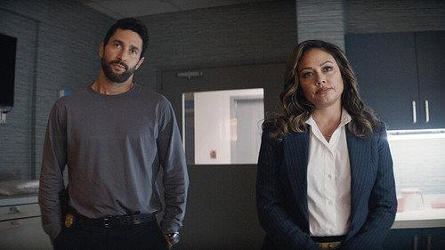 NCIS: Hawaiʻi Season 2 Episode 16 - Family Ties