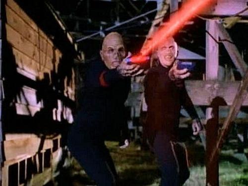 Sliders Season 2 Episode 12 - Invasion