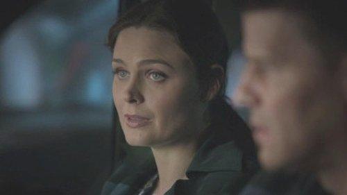 Bones Season 8 Episode 12 - The Corpse on the Canopy