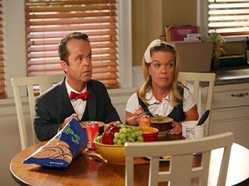 The Neighbors Season 2 Episode 2 - September Fools