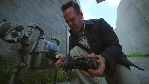 Travelers Season 1 Episode 8 - Donner