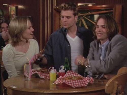 undefined Season 4 Episode 21 - Love Stinks (1)