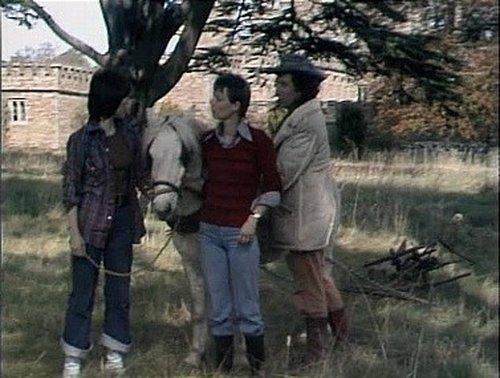 Survivors Season 1 Episode 8 - Spoil of War