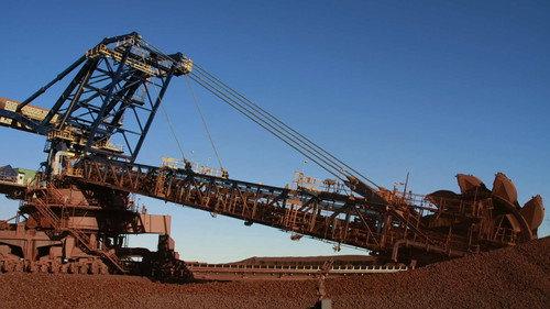 How Do They Do It? Season 14 Episode 7 - Iron Ore, Wave Flume, Chandeliers