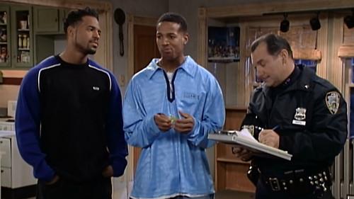 The Wayans Bros. Season 3 Episode 14 - Unusual Suspects
