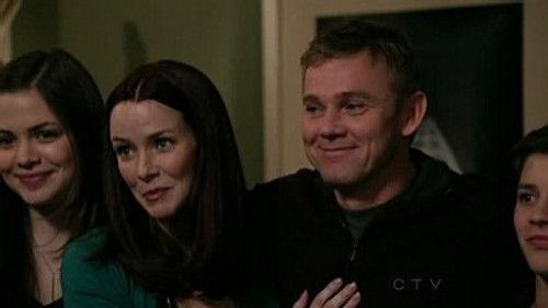 No Ordinary Family Season 1 Episode 11 - No Ordinary Friends