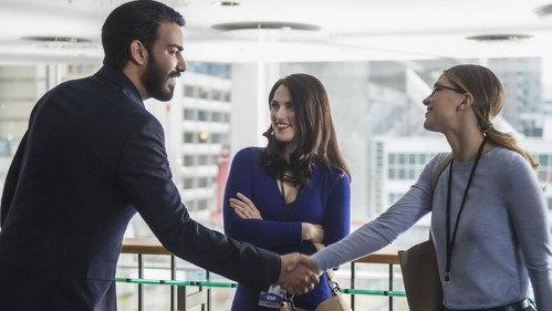Supergirl Season 2 Episode 18 - Ace Reporter