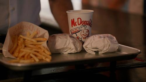 The Food That Built America Season 3 Episode 9 - Beyond the Burger