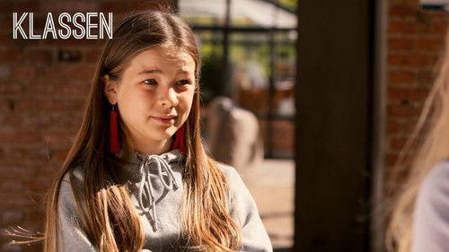 Klassen Season 9 Episode 23 - Should Sally change schools?