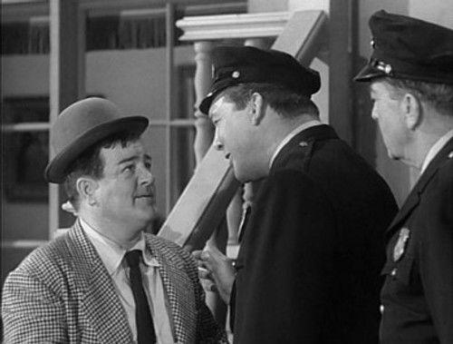 The Abbott and Costello Show Season 2 Episode 11 - Amnesia