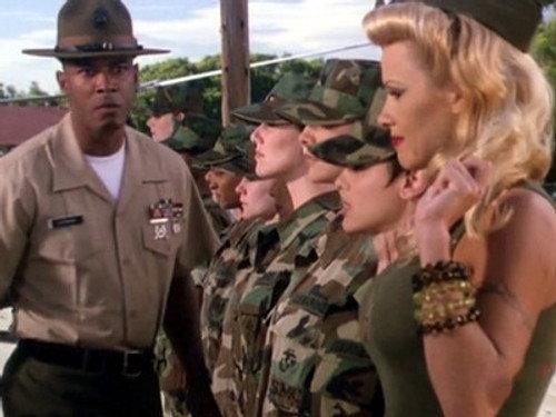 V.I.P. Season 4 Episode 11 - Saving Private Irons