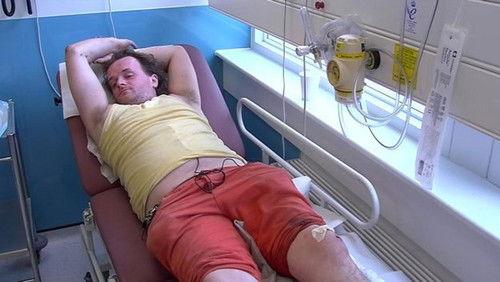 24 Hours in A&E Season 8 Episode 13 - Look Forward