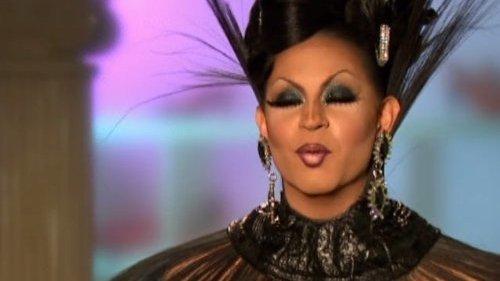 RuPaul's Drag U Season 1 Episode 5 - Plump & Circumstance