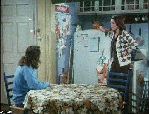 Rhoda Season 1 Episode 6 - Pop Goes the Question