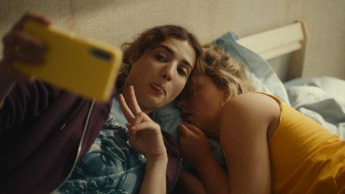 Roomies Season 1 Episode 1 - Episode 1