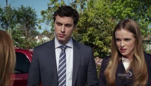 Bones Season 8 Episode 3 - The Gunk in the Garage